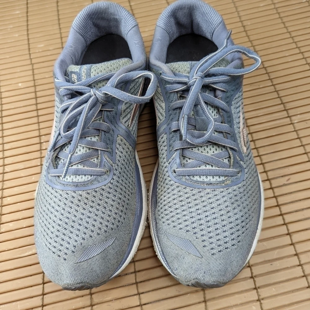 Brooks Womens Adrenaline GTS 20 1202961B073 Gray Running Shoes Sneaker Size 9.5B